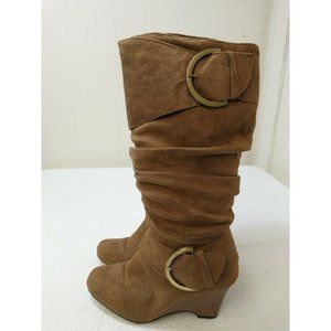 Journee Collection Women's Comfort Shoes Size 8